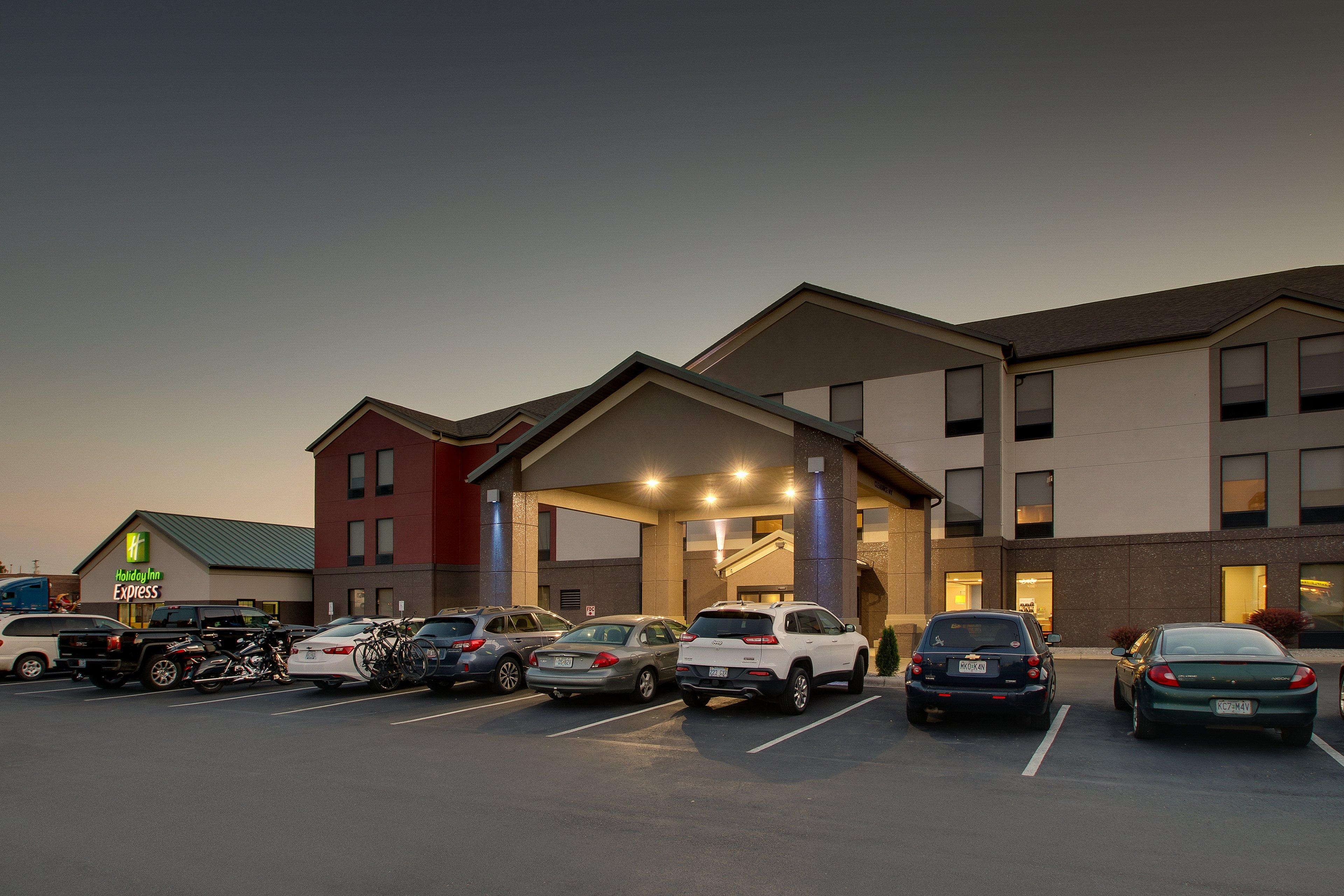 Holiday Inn Express Hotel & Suites Lebanon By Ihg Экстерьер фото